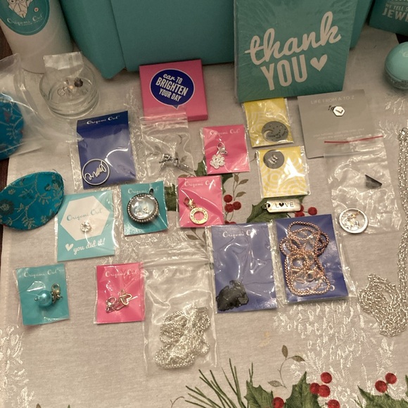 NIB Origami Owl Retired Lot  - Picture 5 of 12